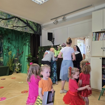 508183858_122253499208225664_5982831072383581919_n