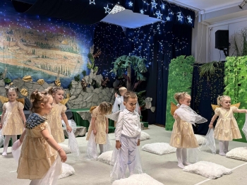 E230123C-D999-404C-BFAC-5C39C6738FC8