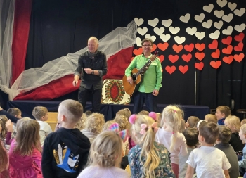 576565309_122284655942225664_7695737815230556945_n